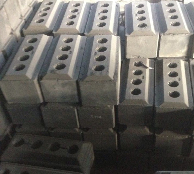 Próiseas táirgthe de bhloc carbóin anóid réamhbhácáilte